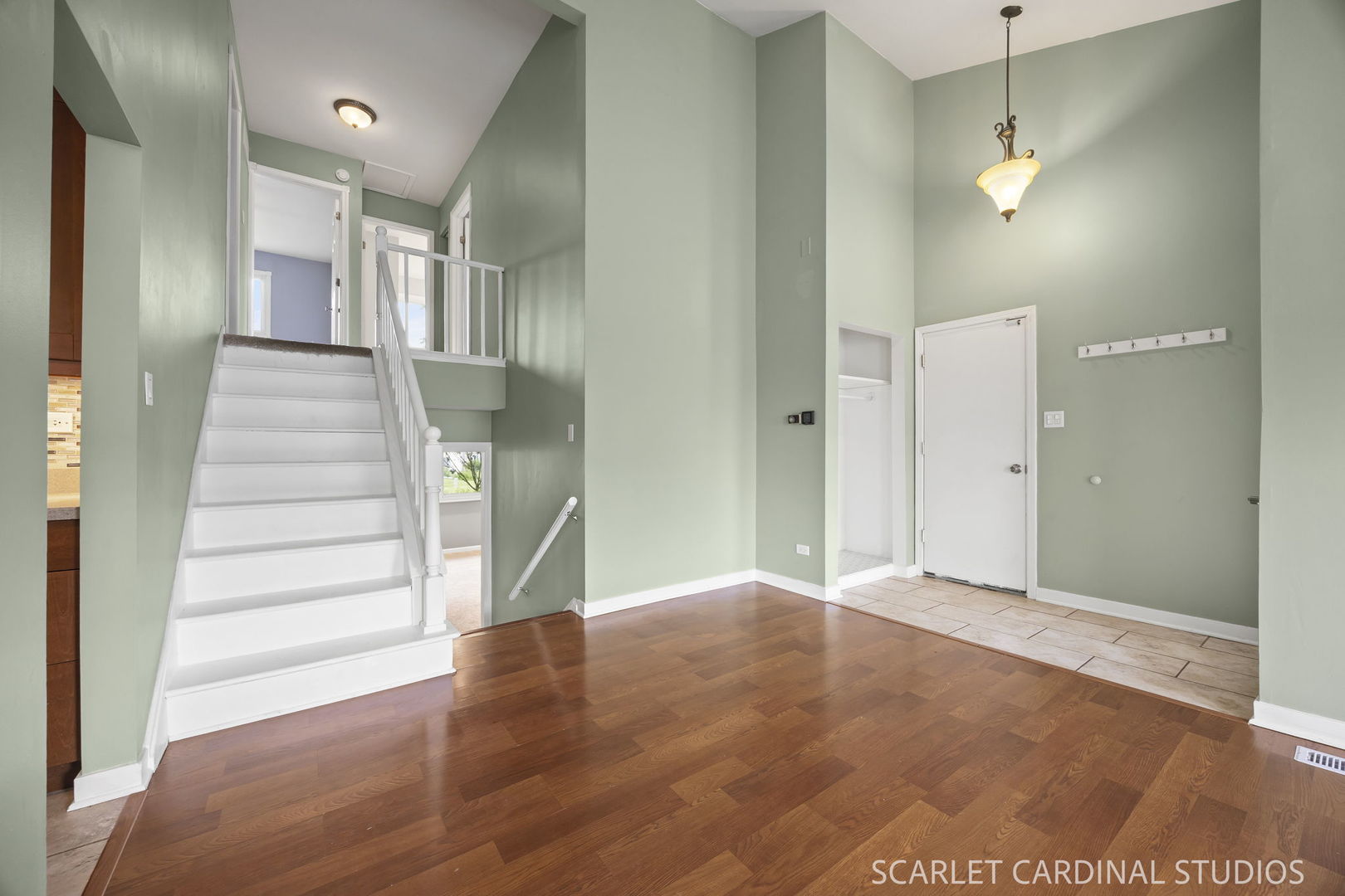 376 Thorncliffe Drive Property Photo 8