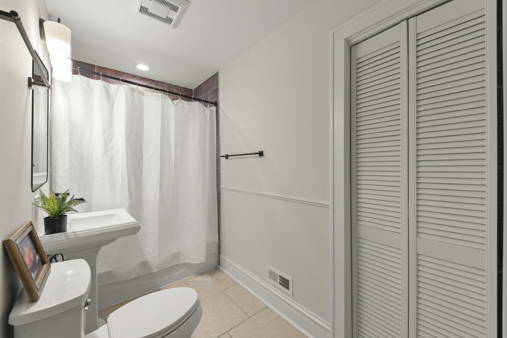 285 Hill Avenue 1 Property Photo 11