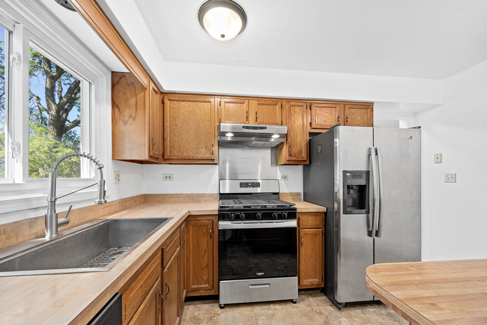 2284 Briarhill Drive Property Photo 7