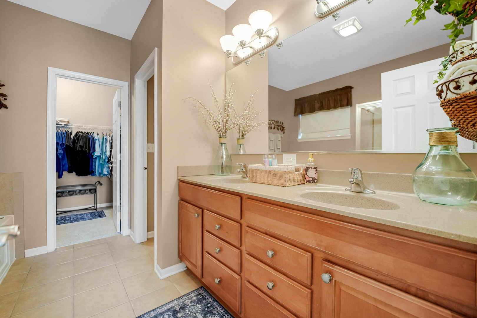 442 Winterberry Drive Property Photo 13