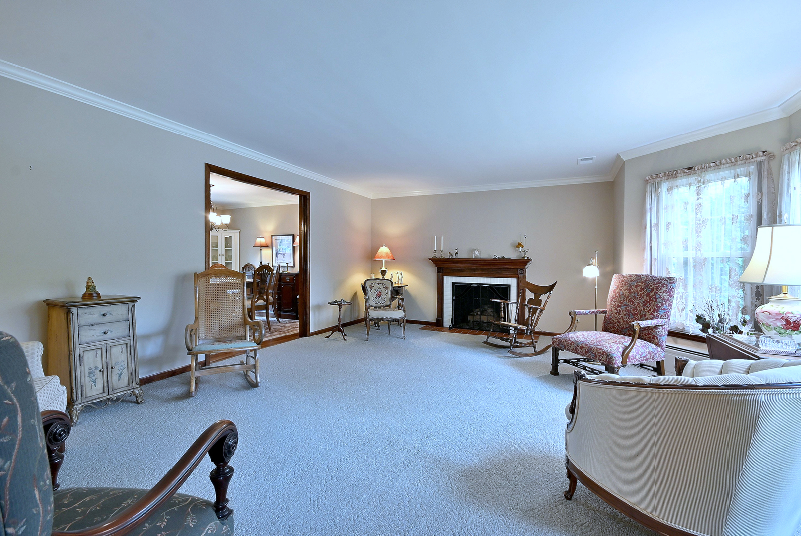3946 Gilbert Avenue Property Photo 5