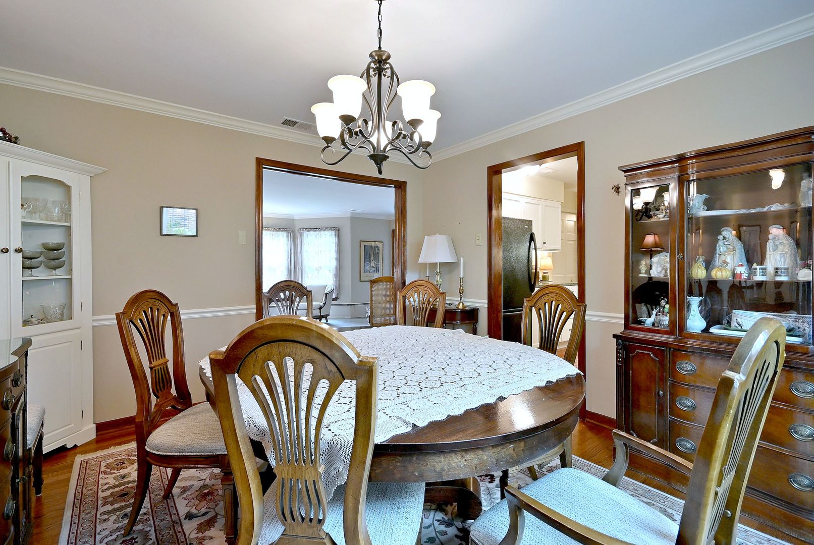 3946 Gilbert Avenue Property Photo 12