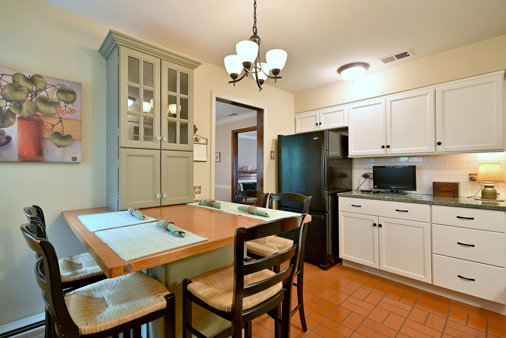 3946 Gilbert Avenue Property Photo 16