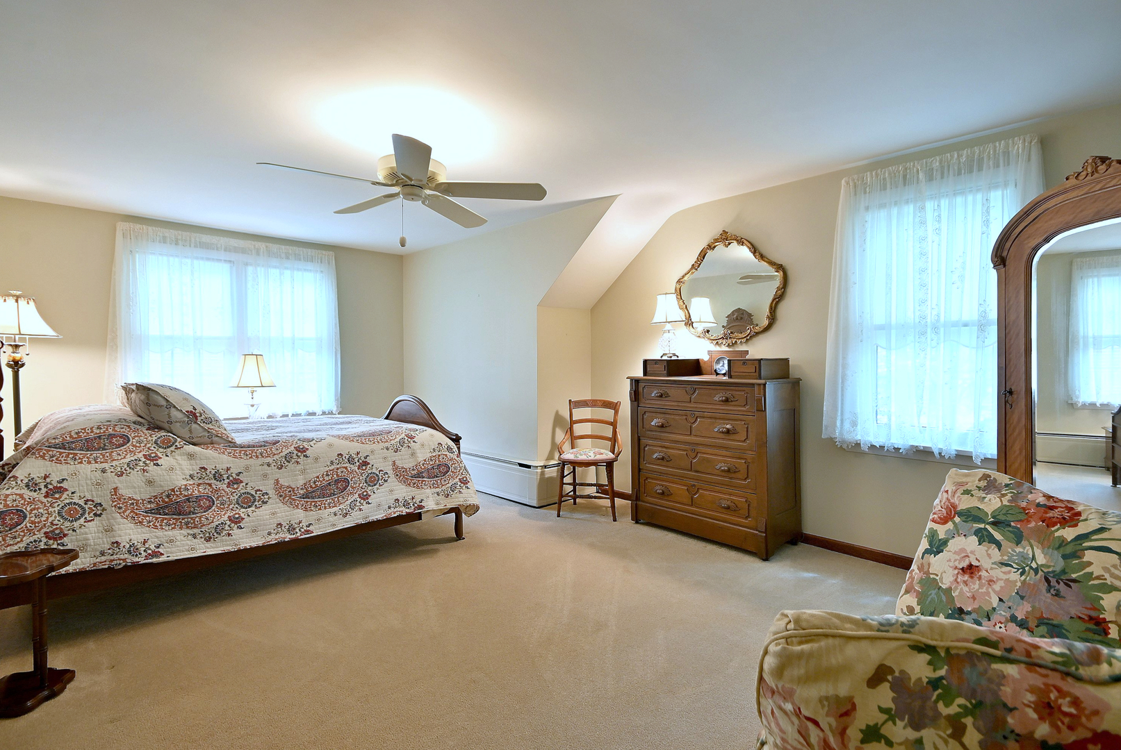 3946 Gilbert Avenue Property Photo 28