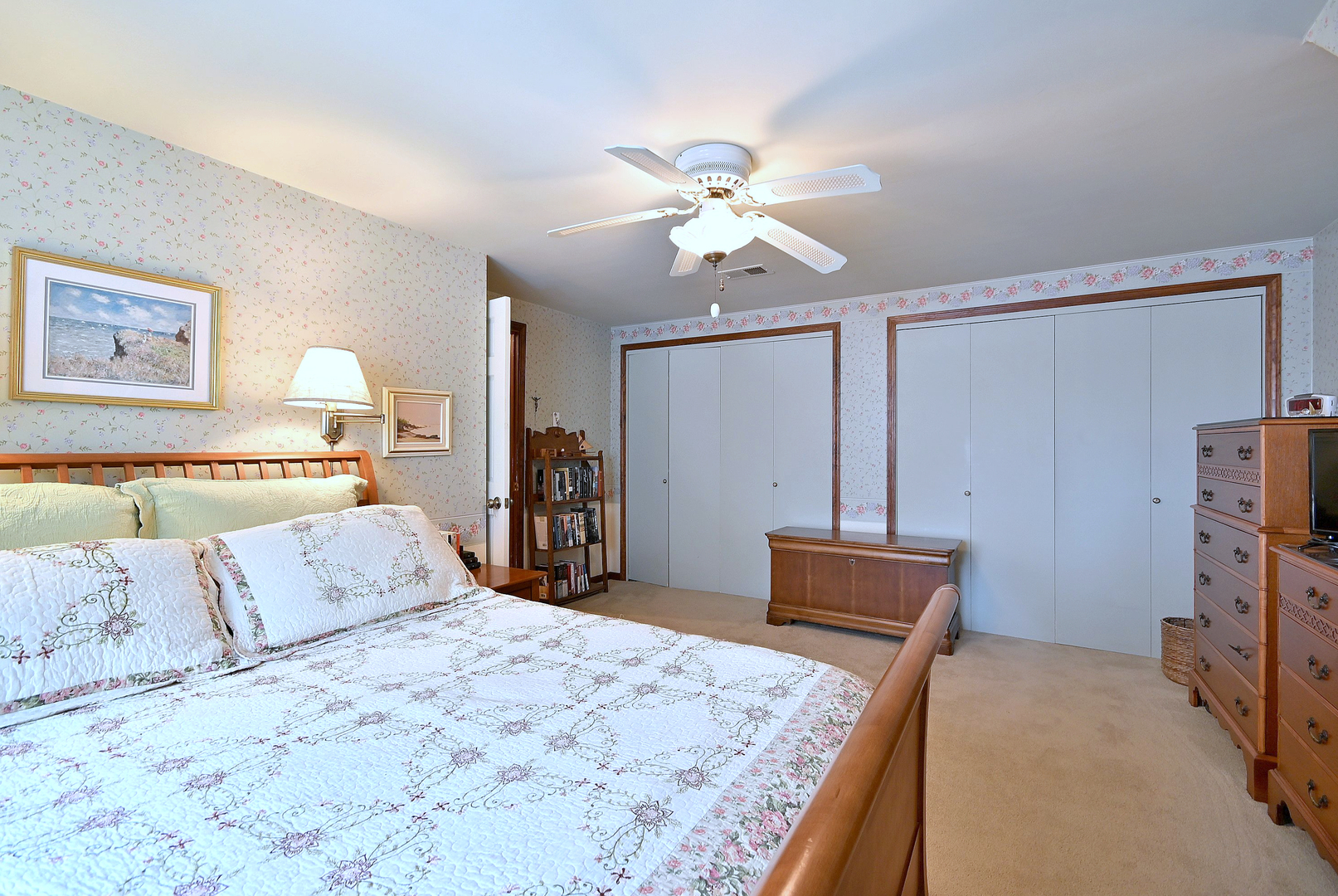 3946 Gilbert Avenue Property Photo 37