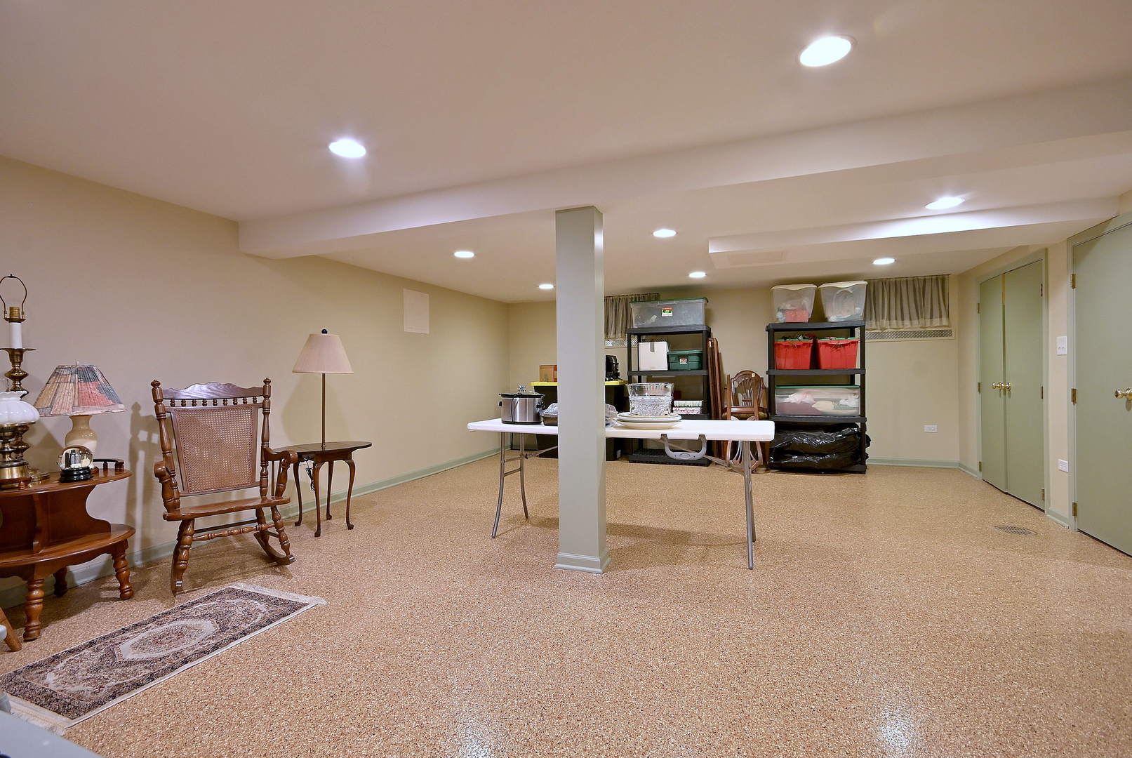 3946 Gilbert Avenue Property Photo 40