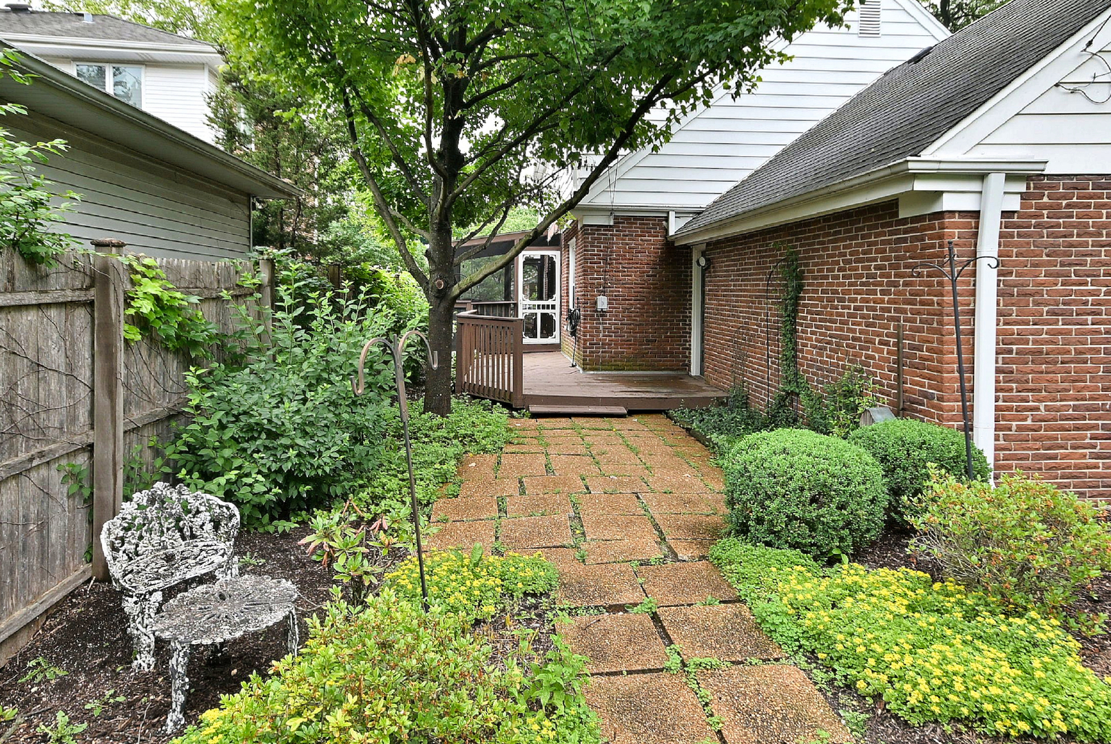 3946 Gilbert Avenue Property Photo 47