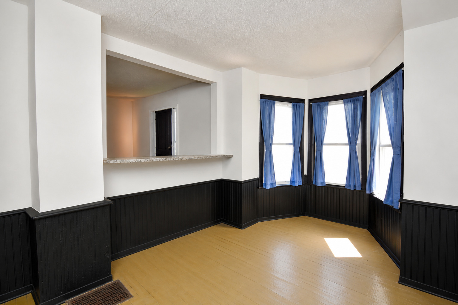206 N Mason Street Property Photo 8