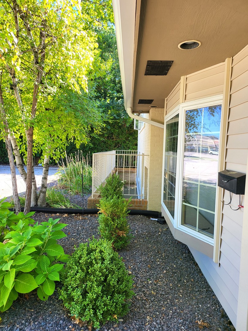 2306 Maysel Street Property Photo 4