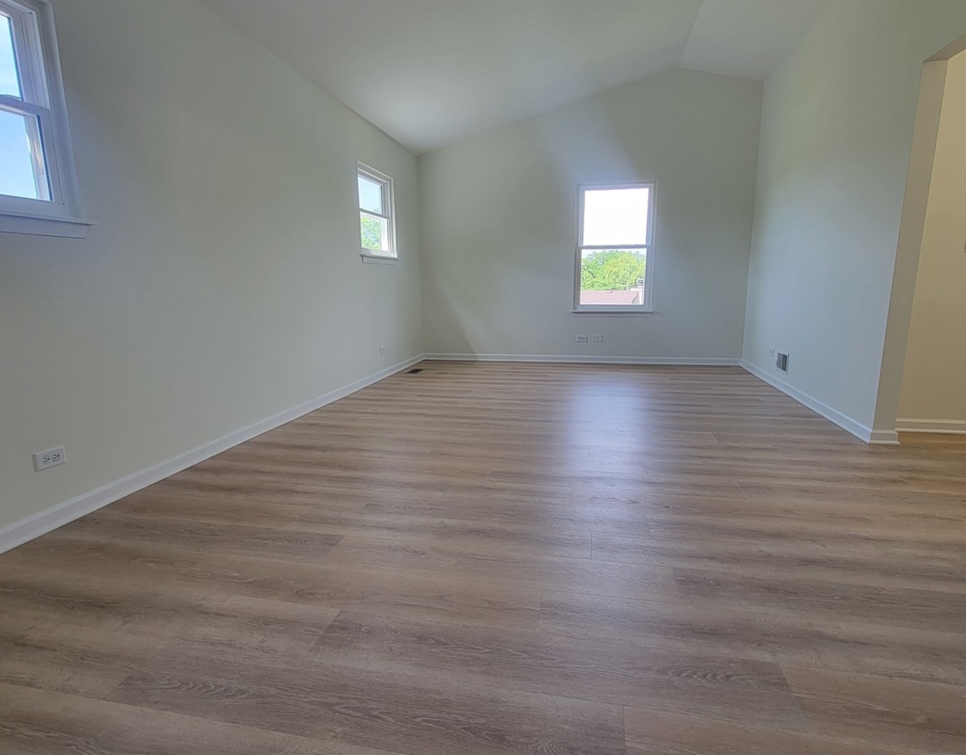 342 Country Lane Property Photo 15
