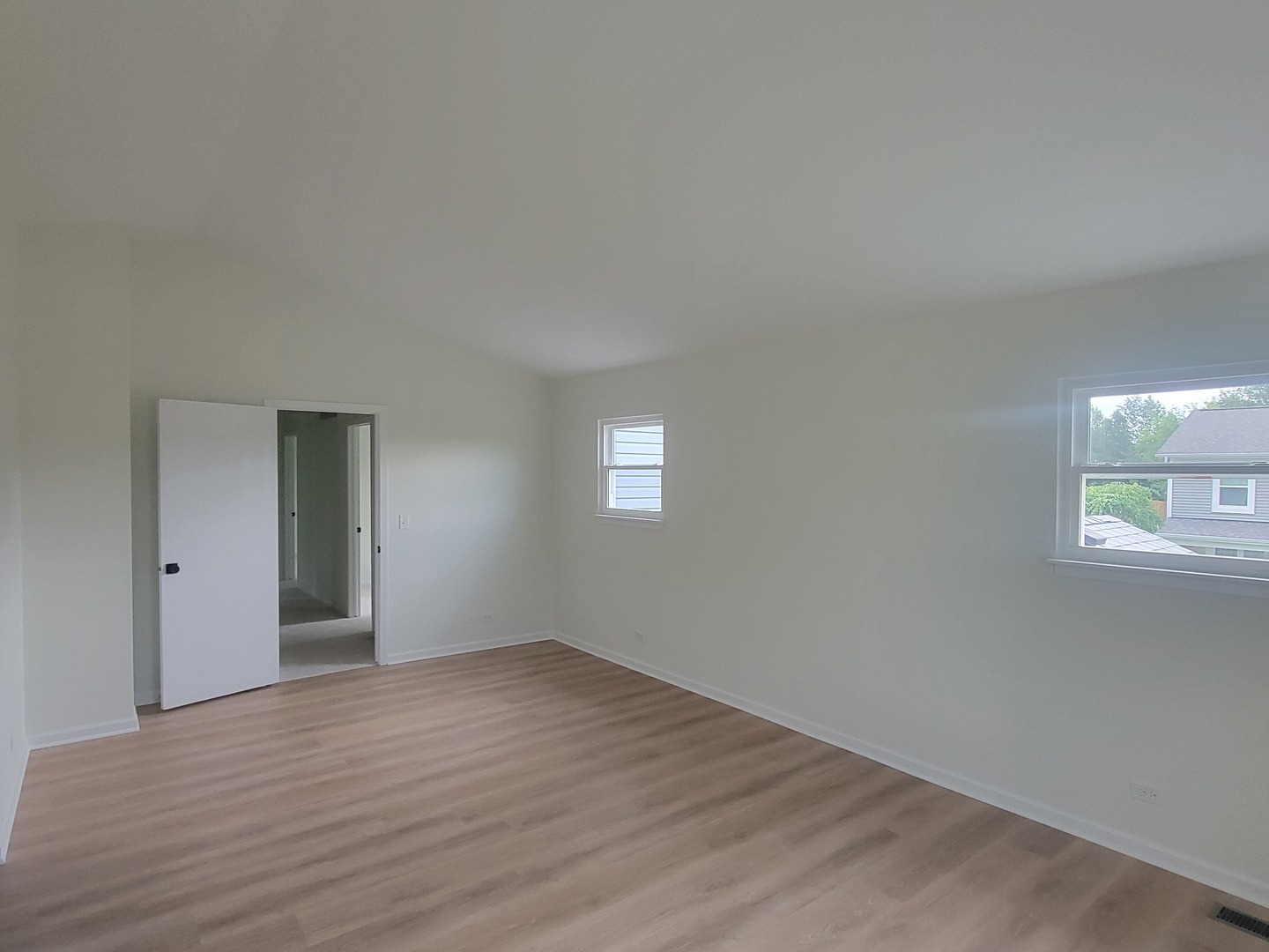 342 Country Lane Property Photo 16