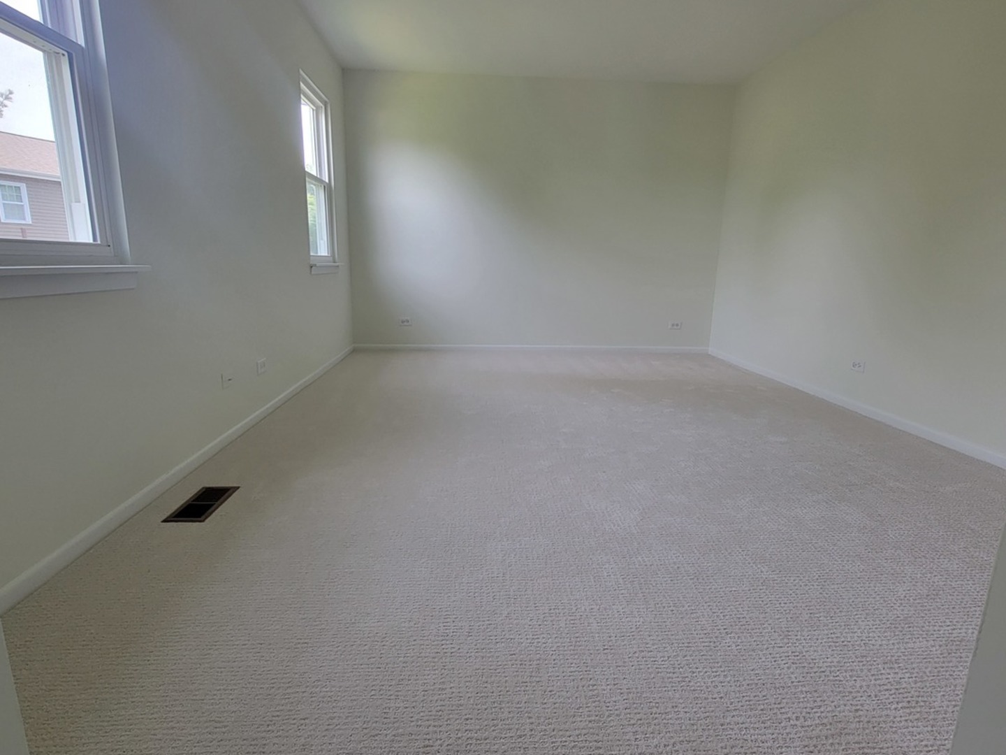 342 Country Lane Property Photo 18