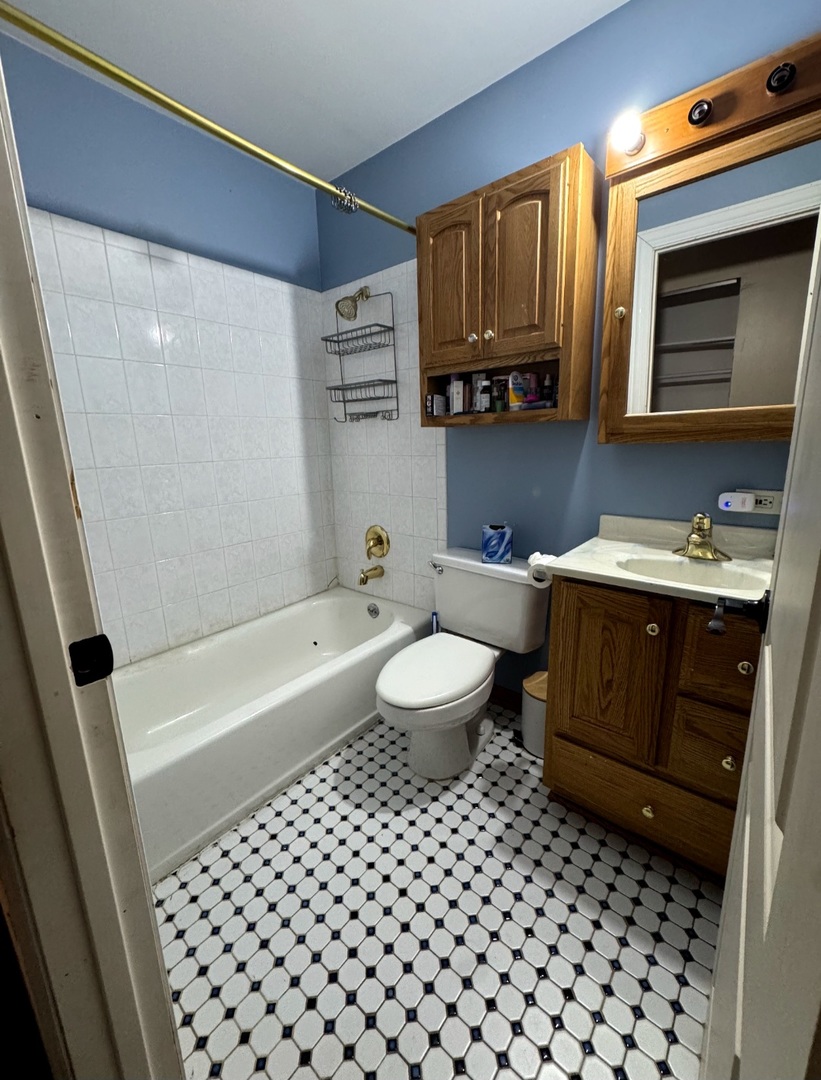 264 Creekside Drive Property Photo 5