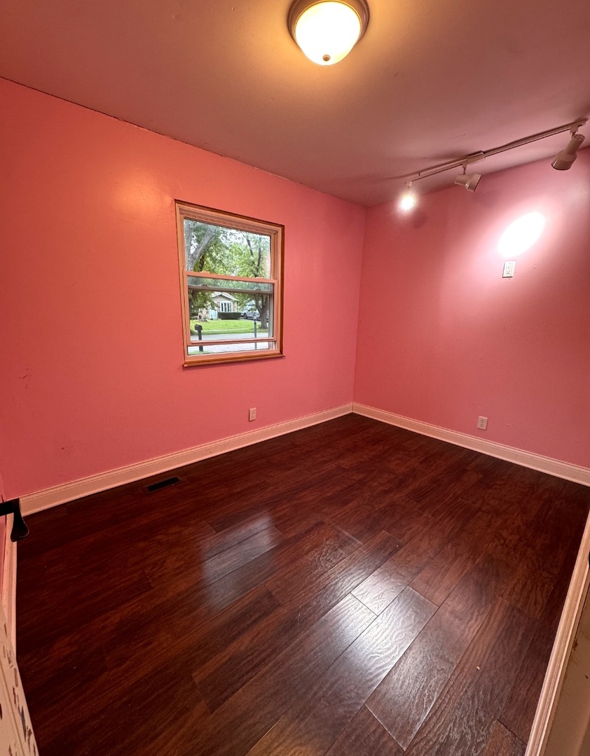 264 Creekside Drive Property Photo 8