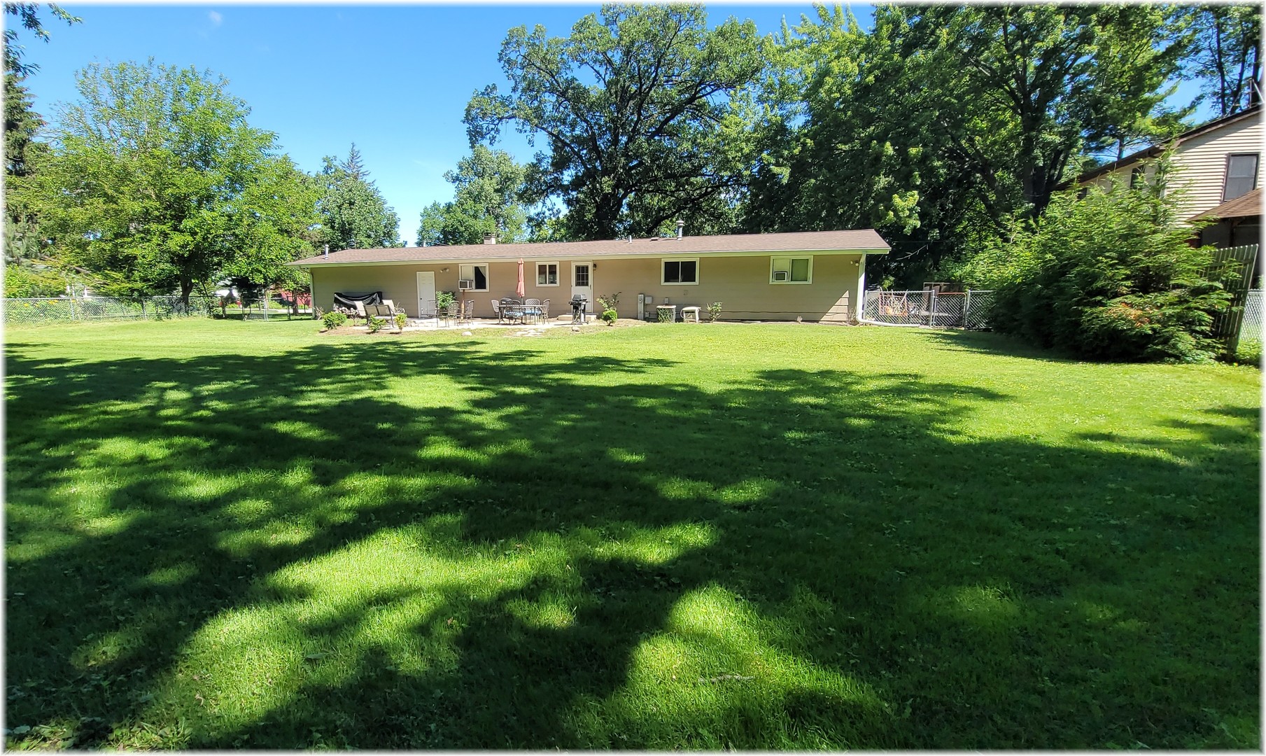 2127 Salem Avenue Property Photo 2