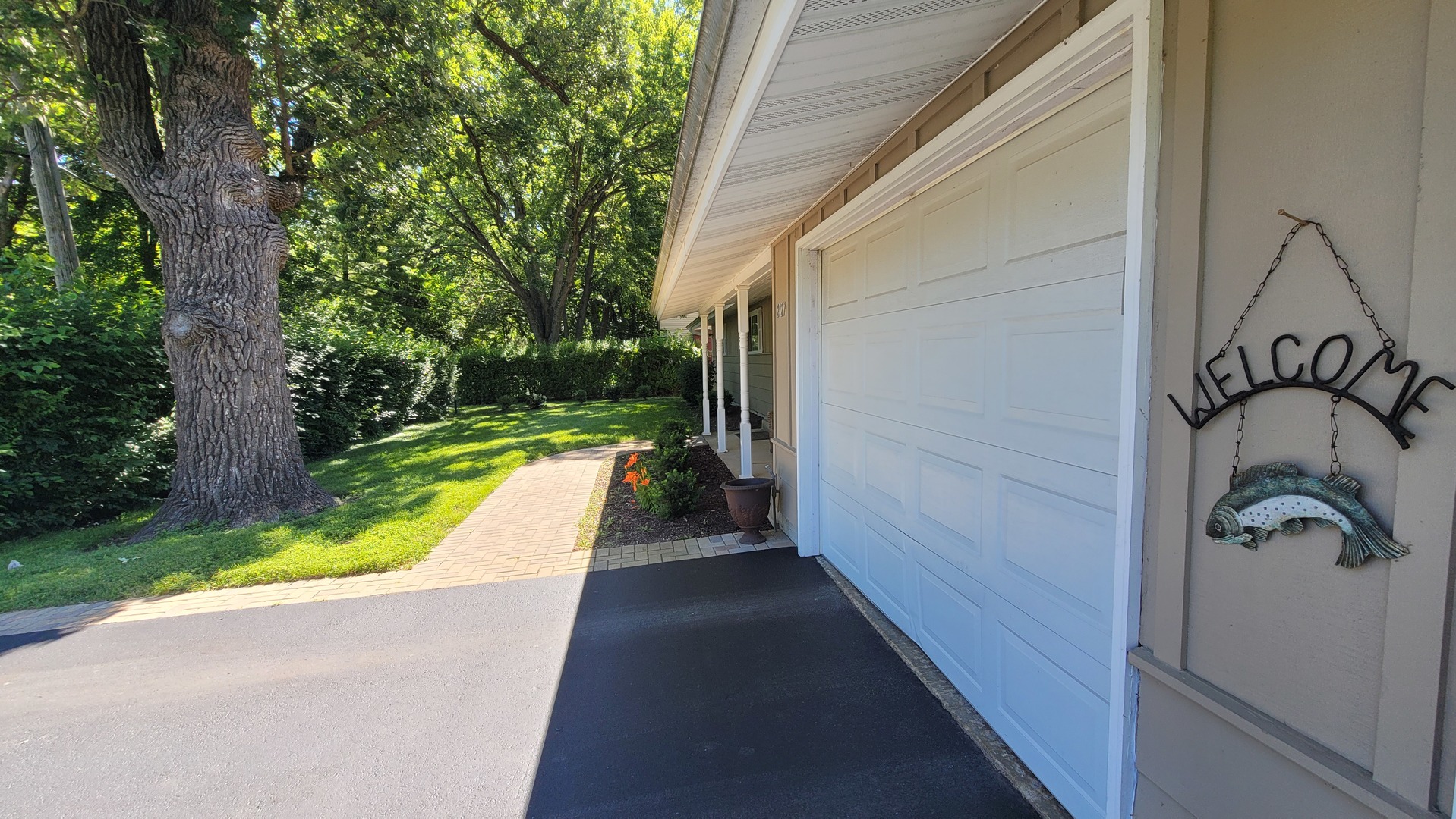 2127 Salem Avenue Property Photo 19