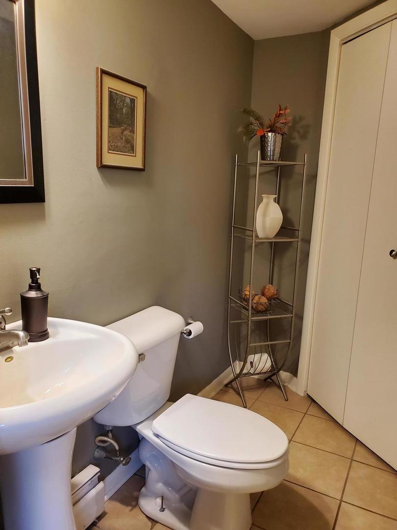 2127 Salem Avenue Property Photo 26