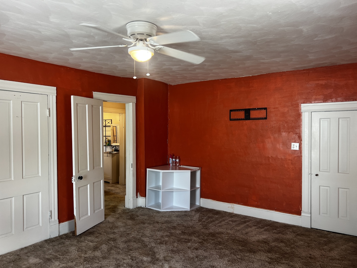 2121 College Avenue Property Photo 20