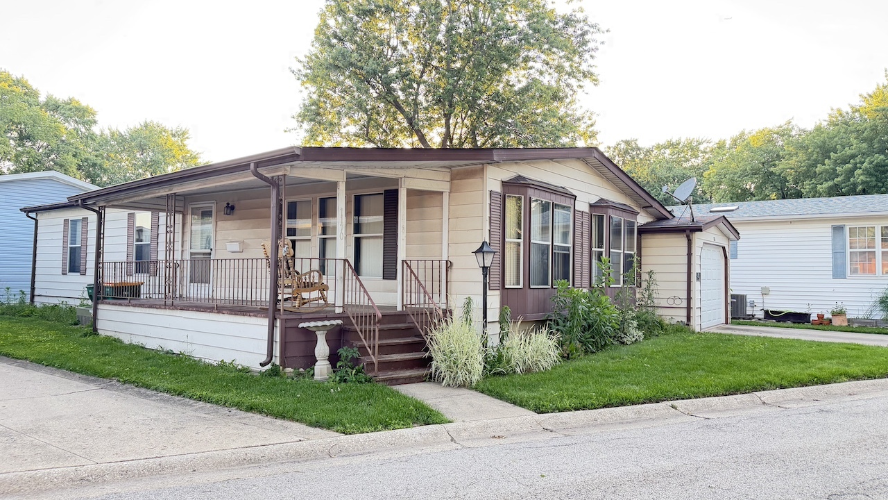1170 Rainbow Road Property Photo 1