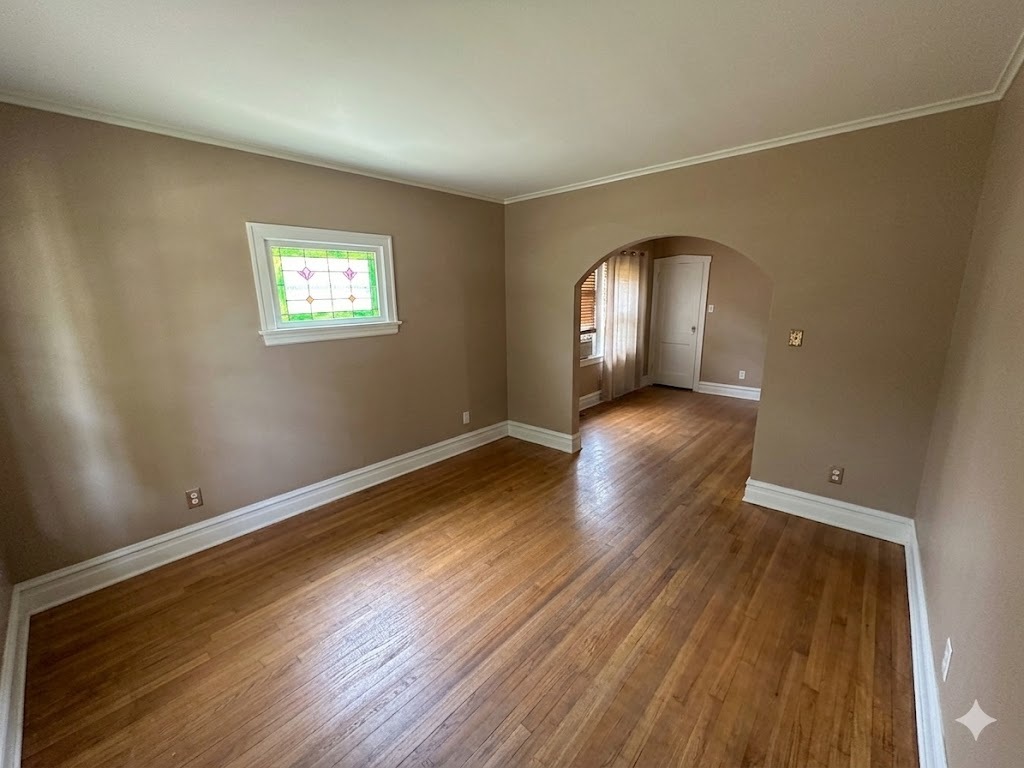 2134 S 16th Avenue Property Photo 11