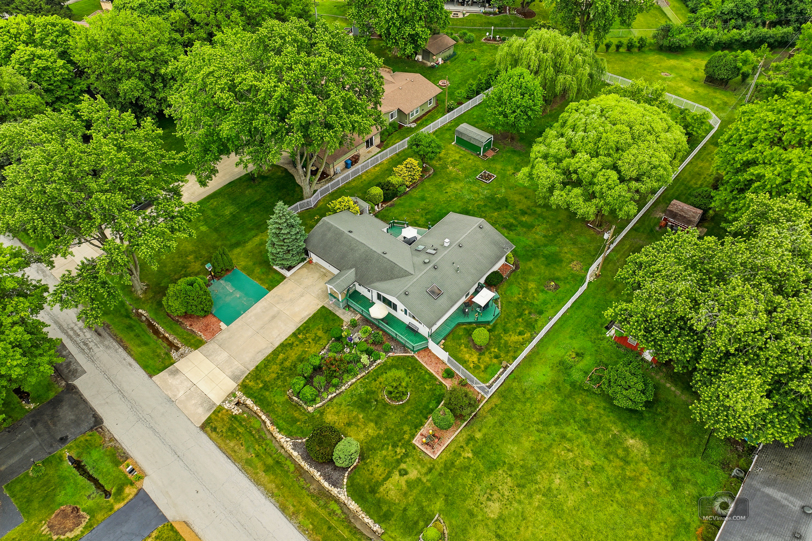 6021 Jody Lane Property Photo 4