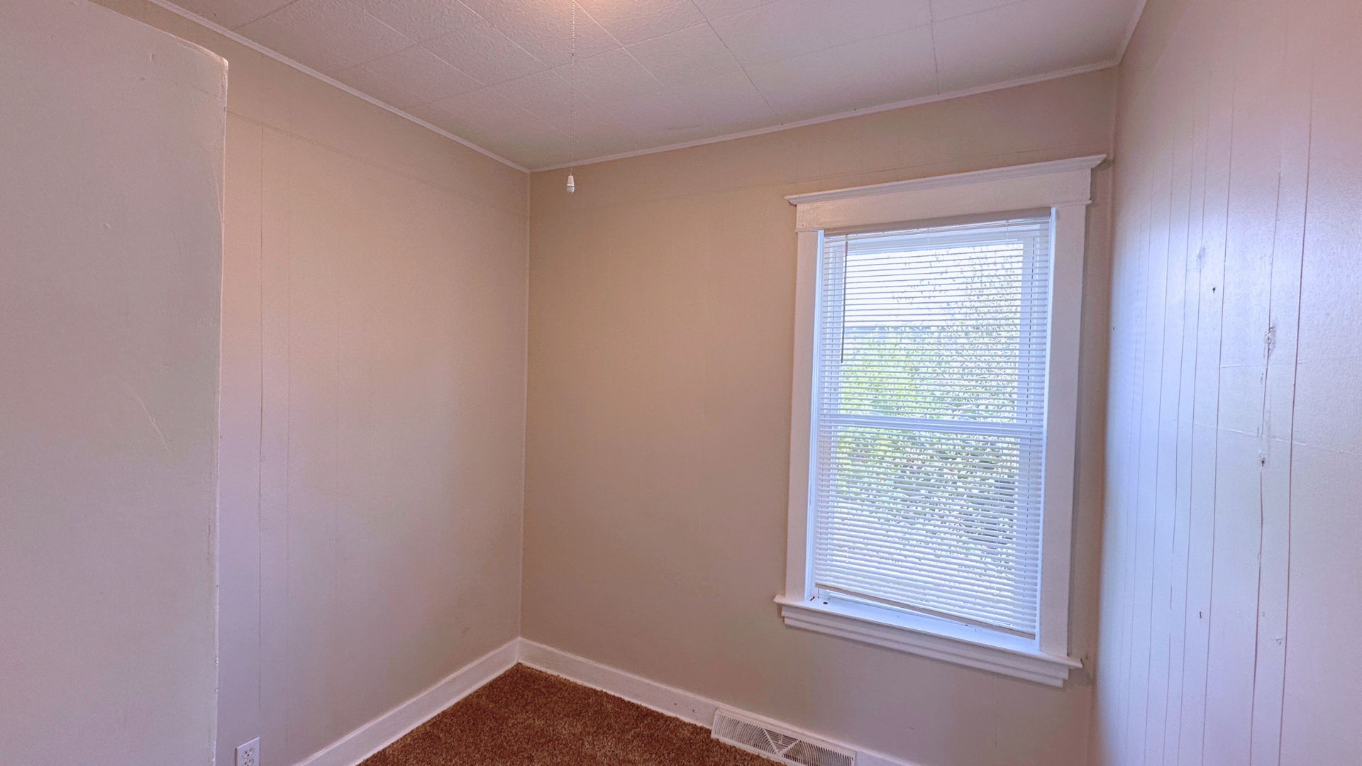 3728 Chicago Road Property Photo 6