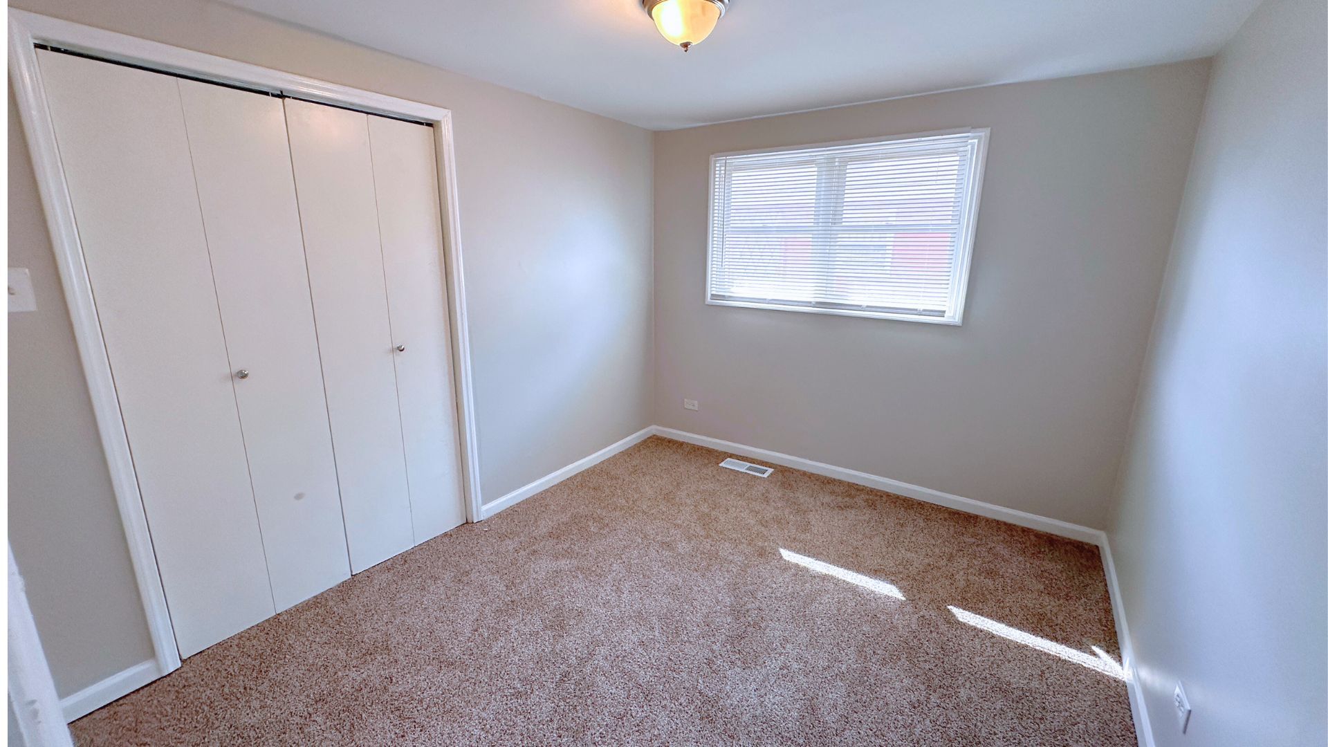 14039 S Claire Boulevard Property Photo 9