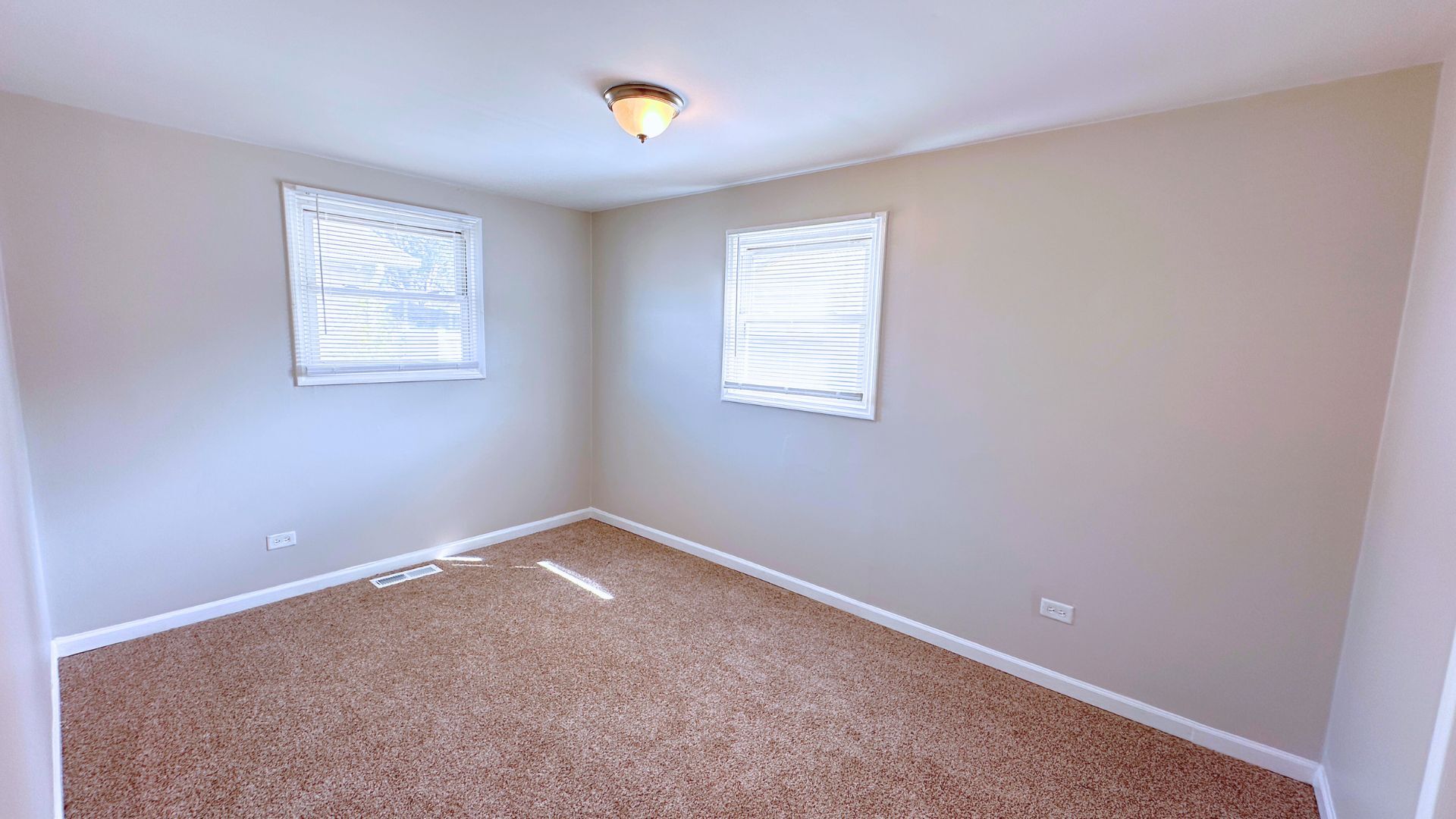 14039 S Claire Boulevard Property Photo 11