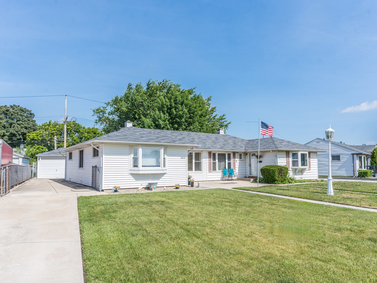 8818 S Kildare Avenue Property Photo 1
