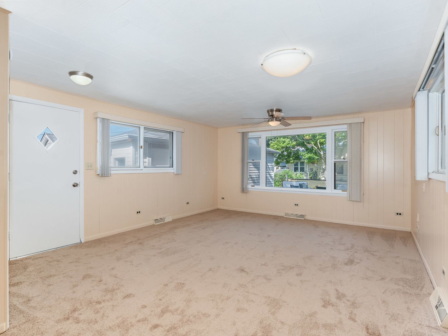8818 S Kildare Avenue Property Photo 12