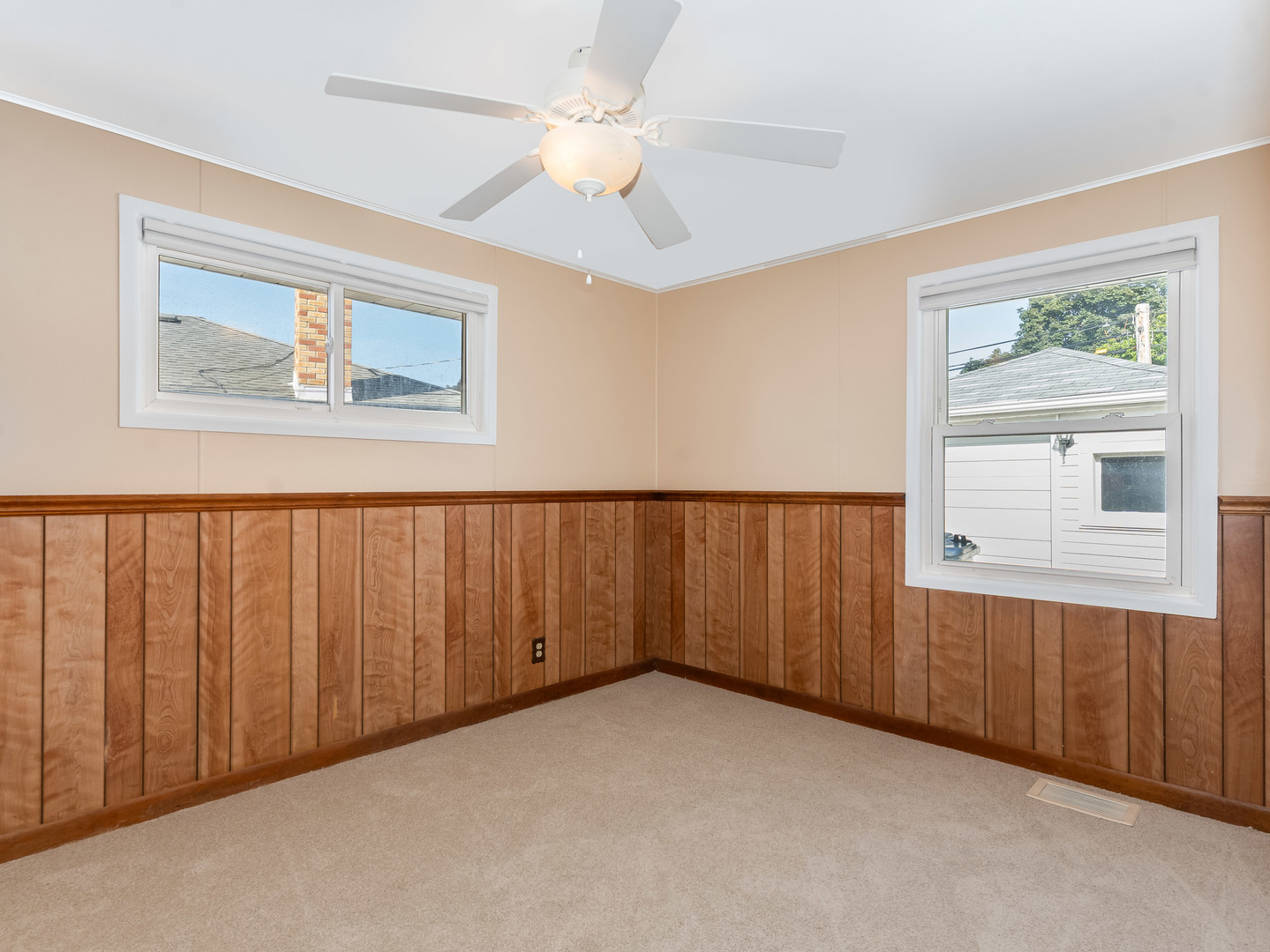 8818 S Kildare Avenue Property Photo 24