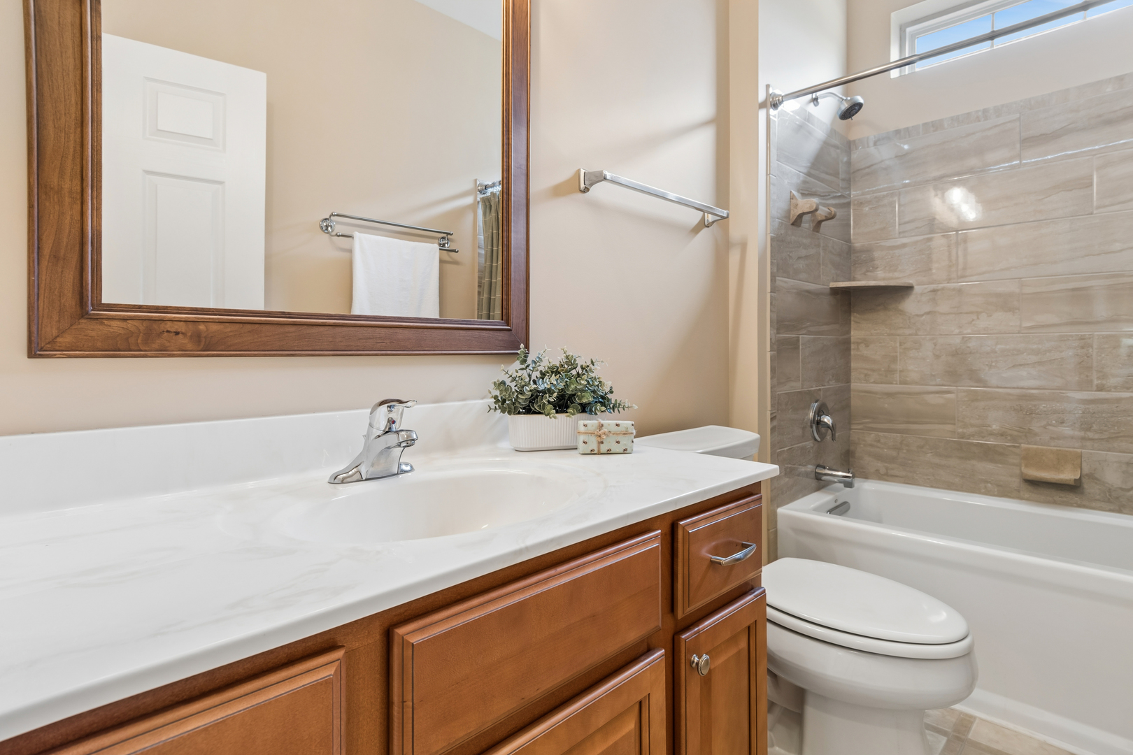 4044 Chesapeake Lane Property Photo 17