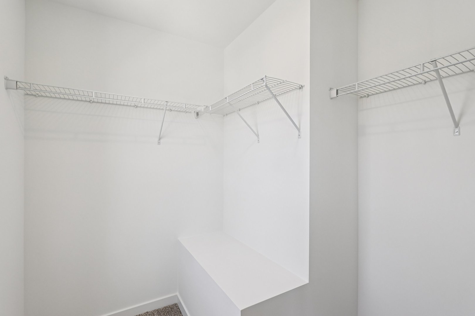 527 Yosemite Way Property Photo 15