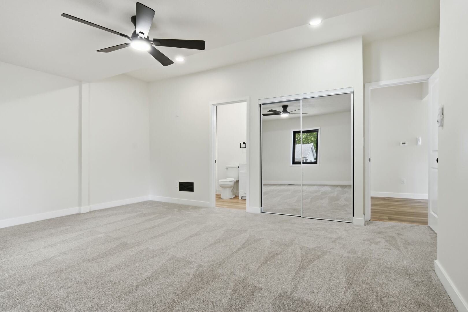 1313 Ewing Street Property Photo 15