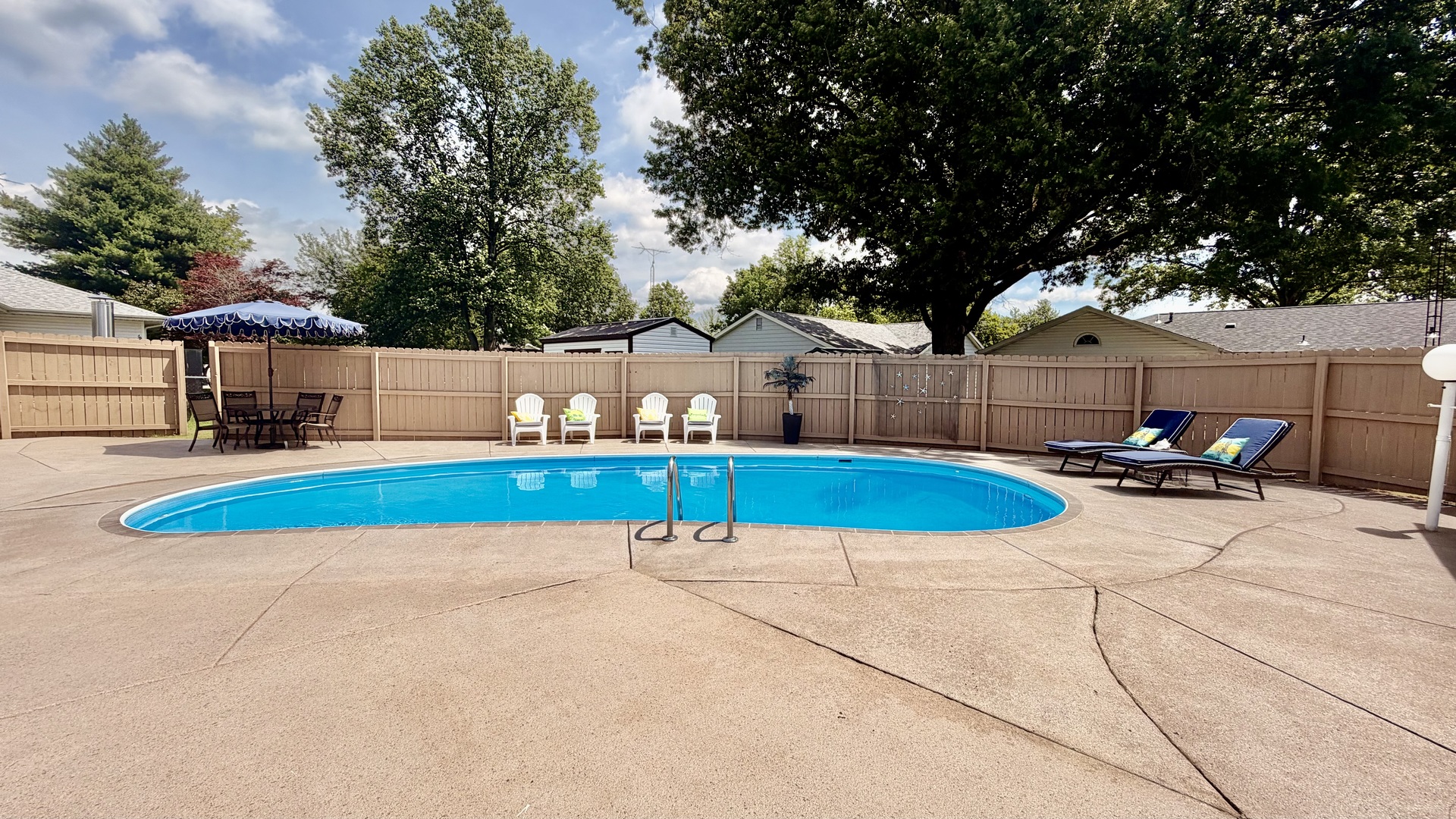 545 Meadowbrook