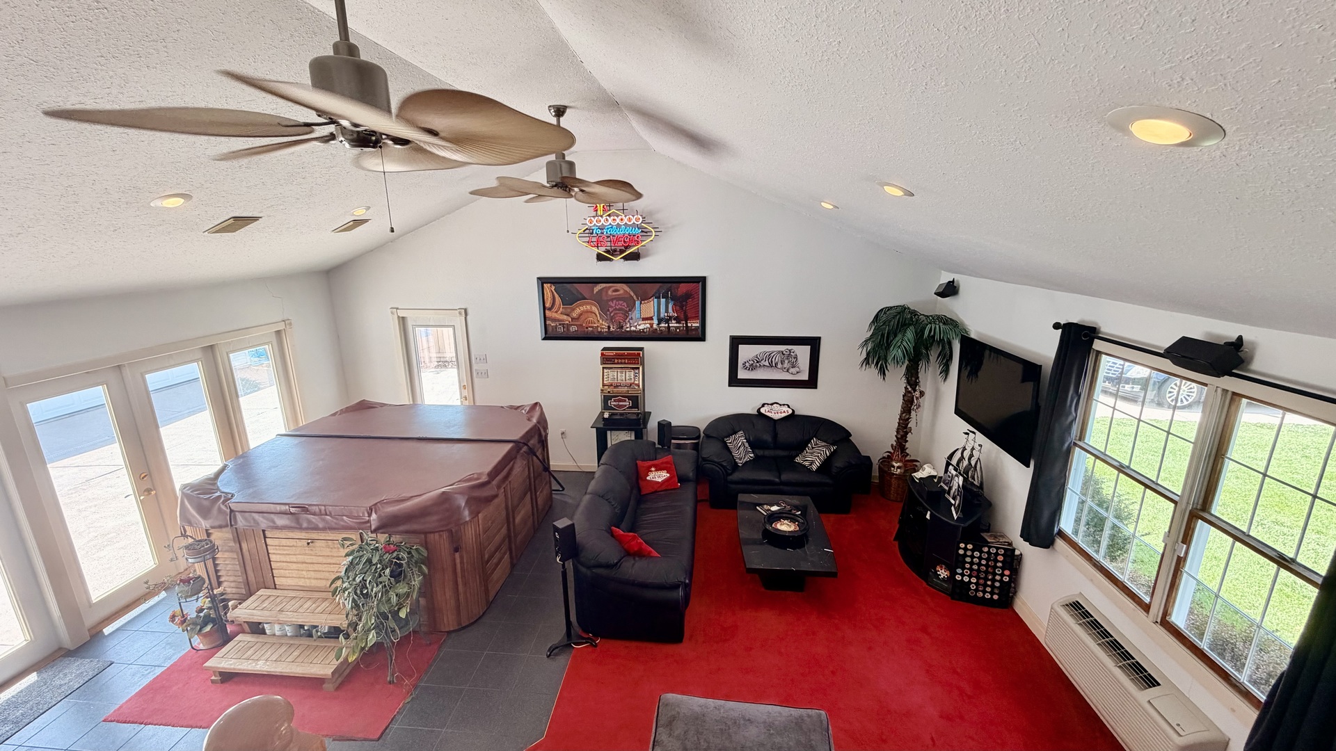 545 Meadowbrook Property Photo 9