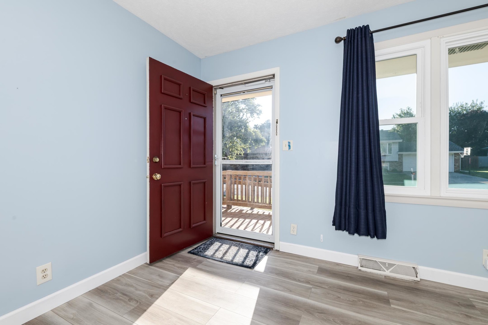 703 Lara Road Property Photo 11