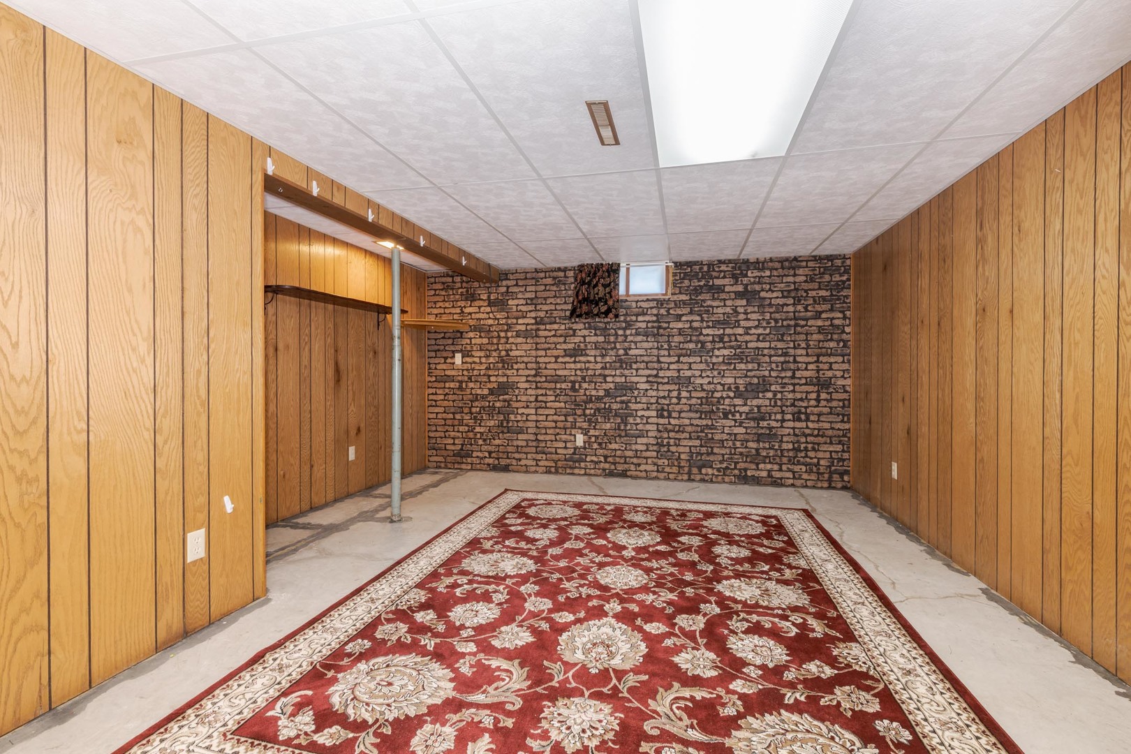 703 Lara Road Property Photo 33