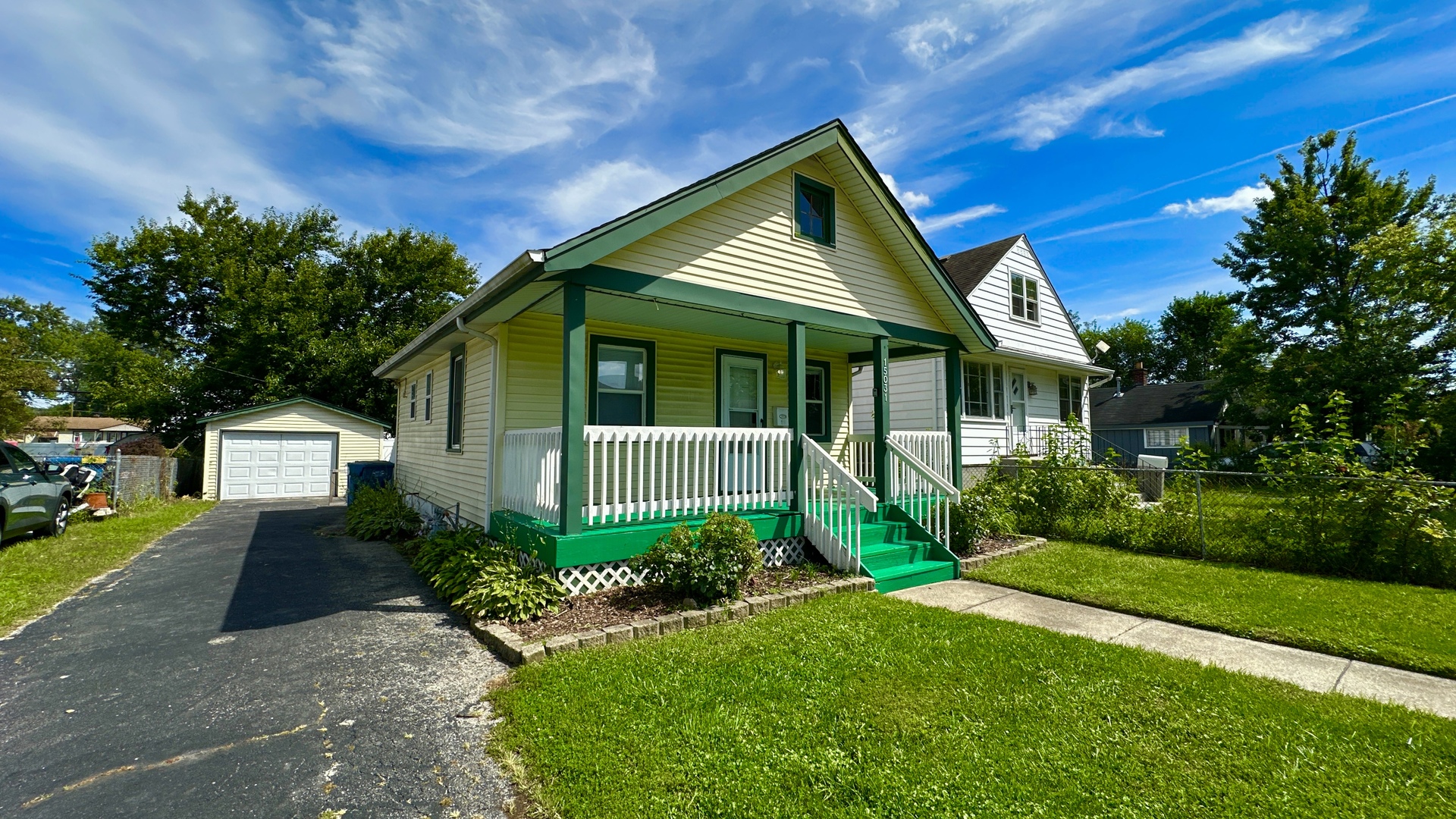 15031 Hamlin Avenue Property Photo 10
