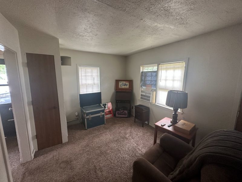 809 11th Street Property Photo 17