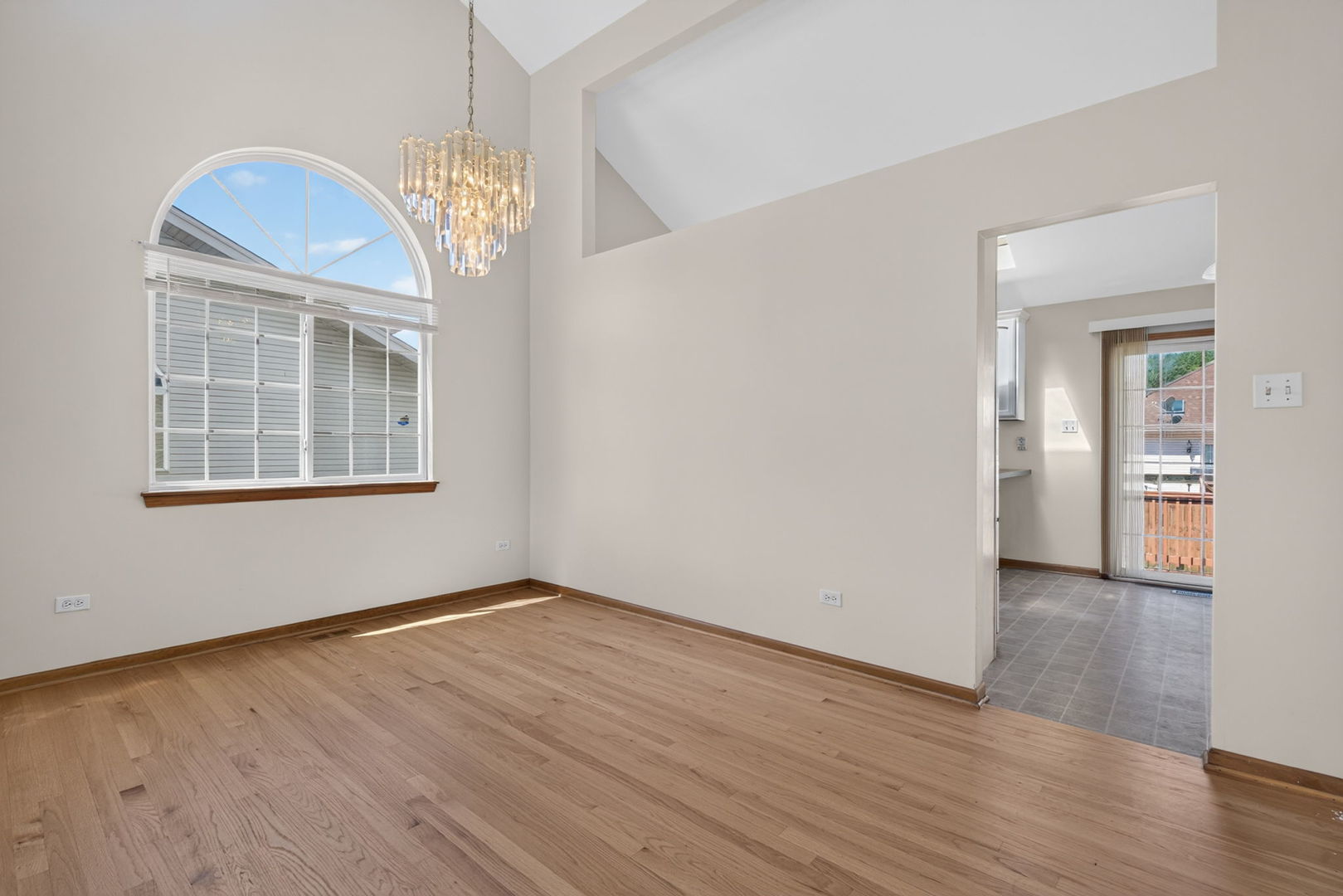 18020 Charlotte Drive Property Photo 7