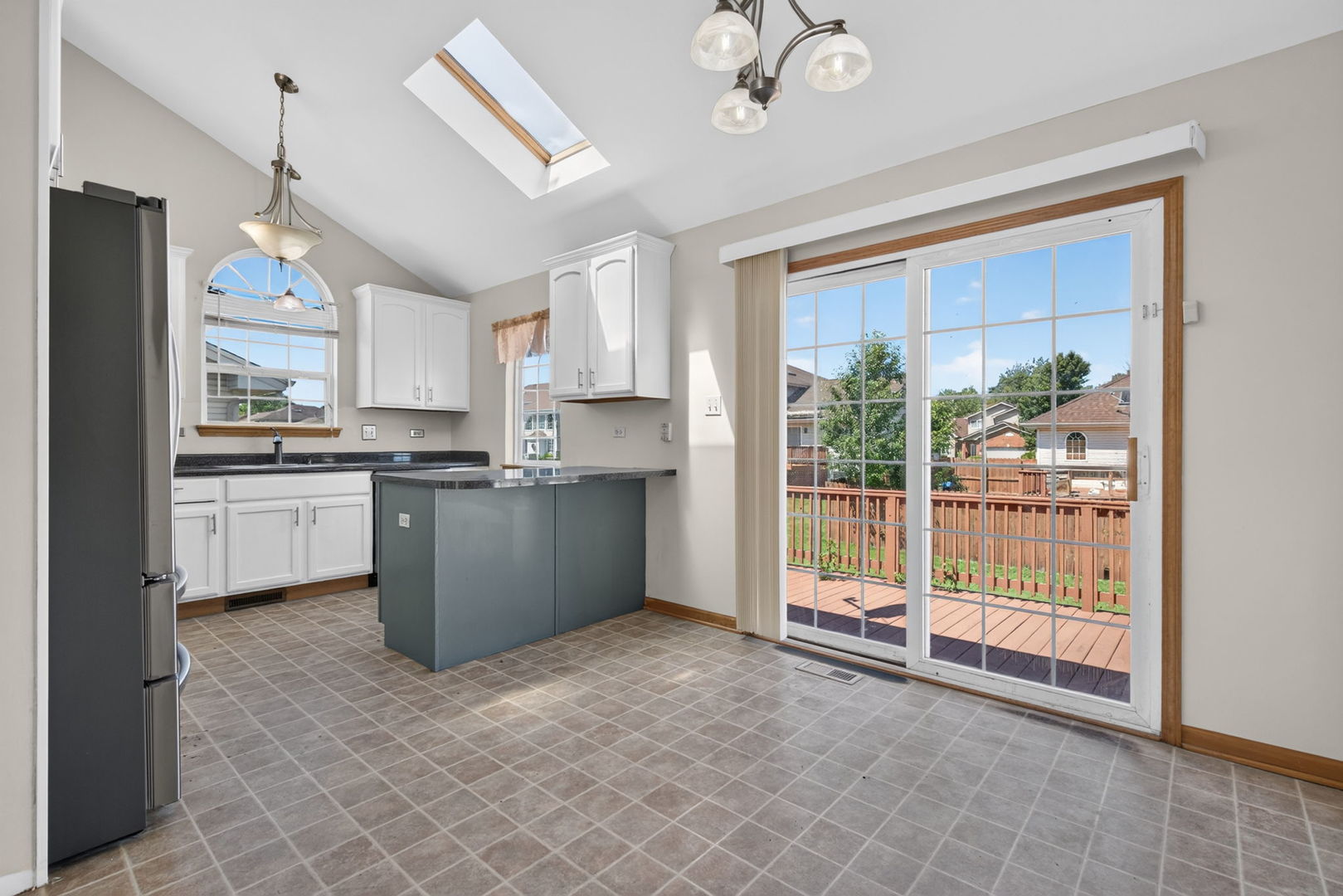 18020 Charlotte Drive Property Photo 9
