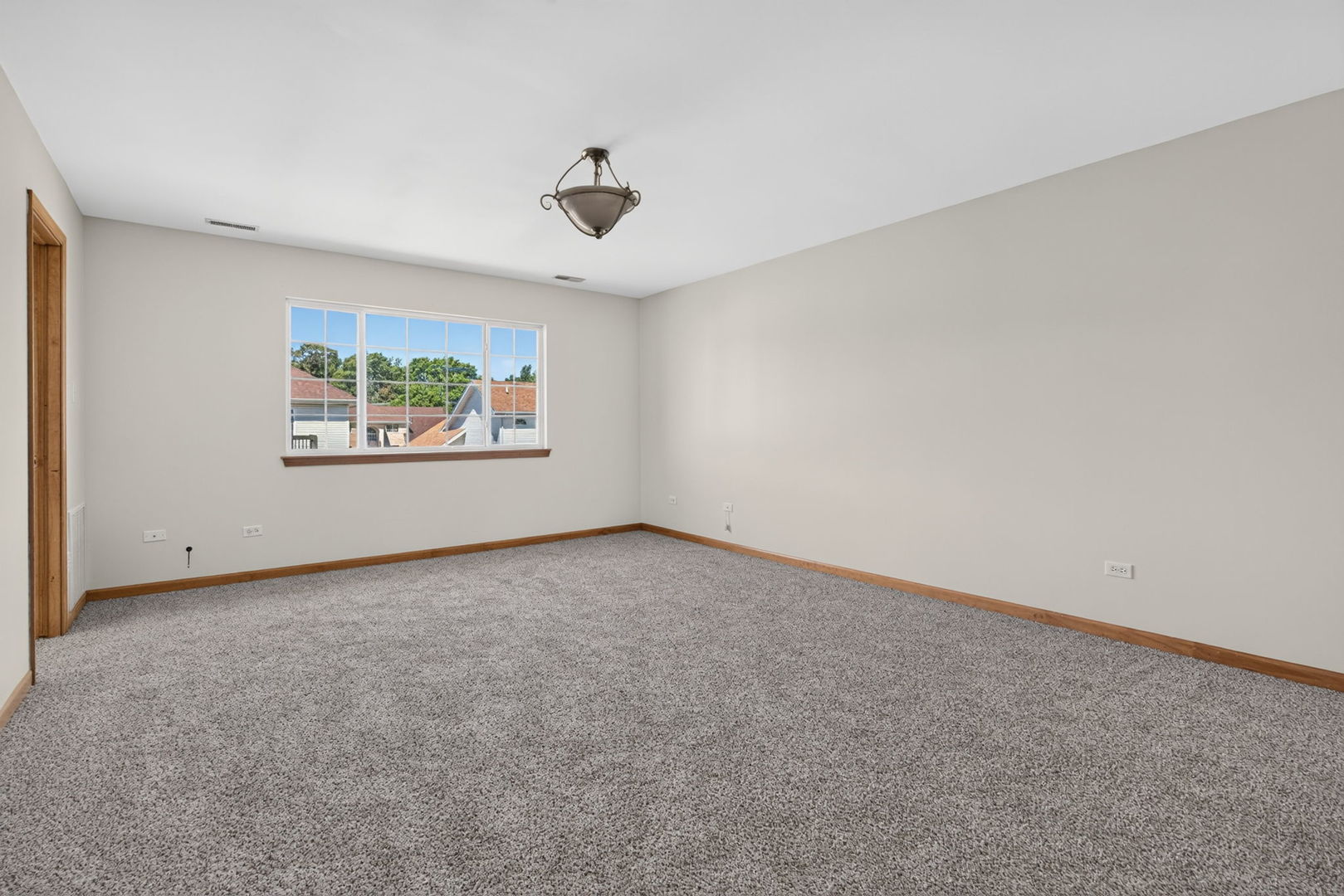 18020 Charlotte Drive Property Photo 19