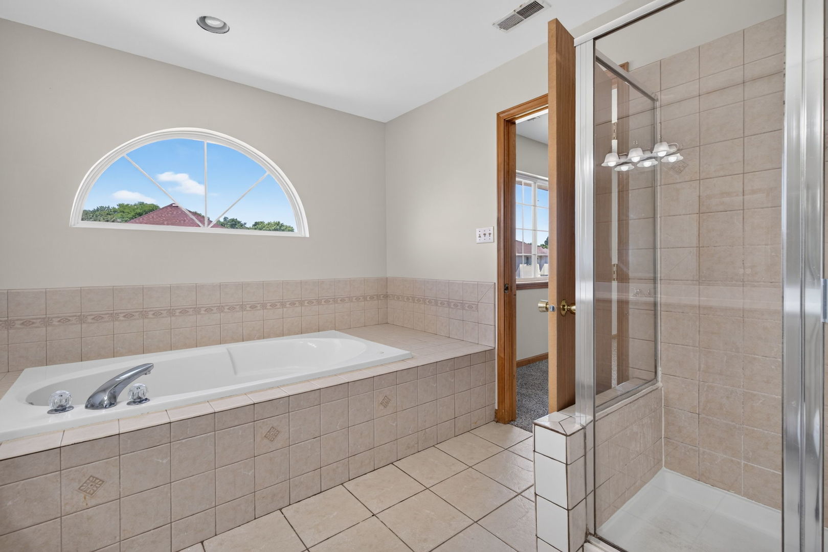 18020 Charlotte Drive Property Photo 23