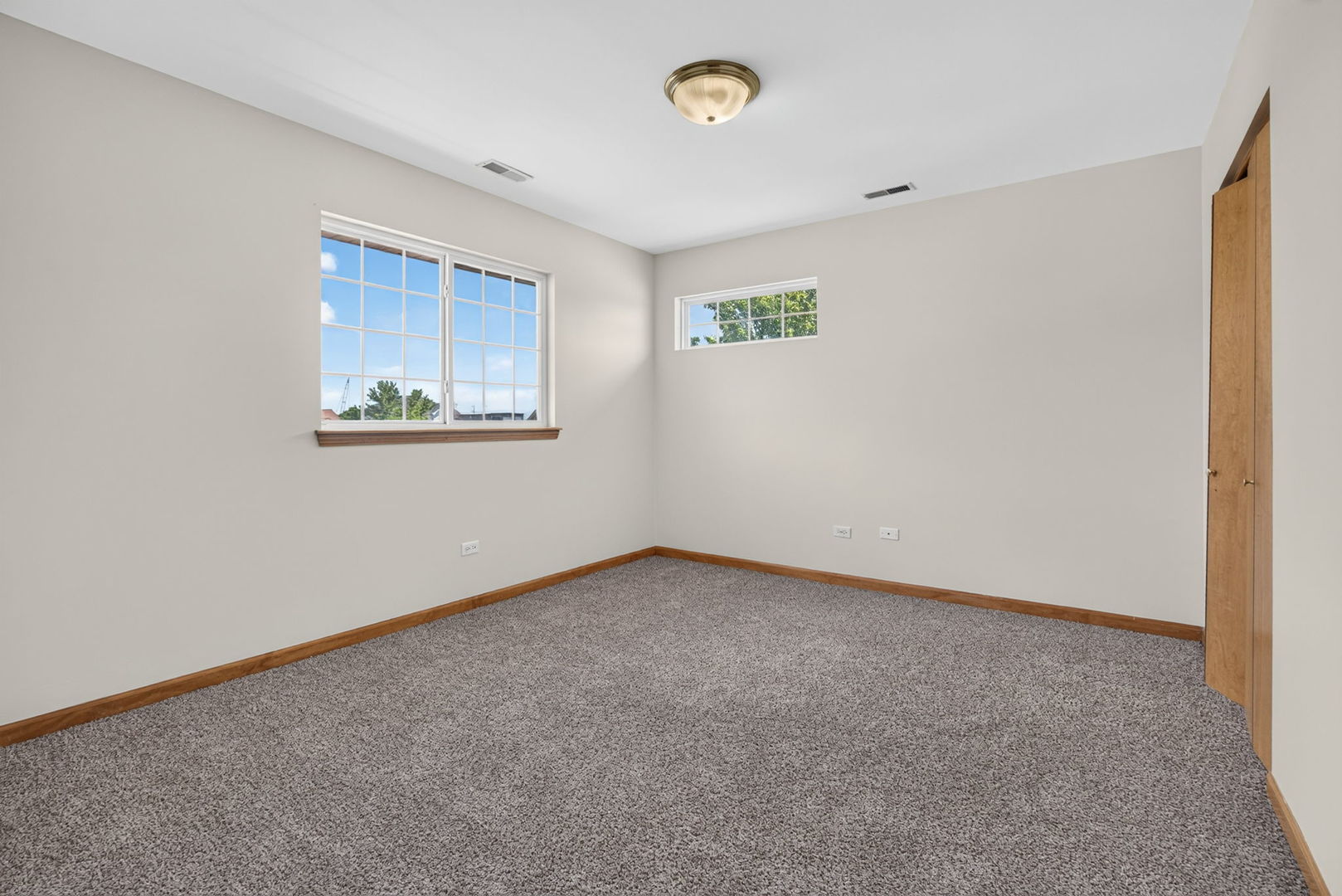 18020 Charlotte Drive Property Photo 25