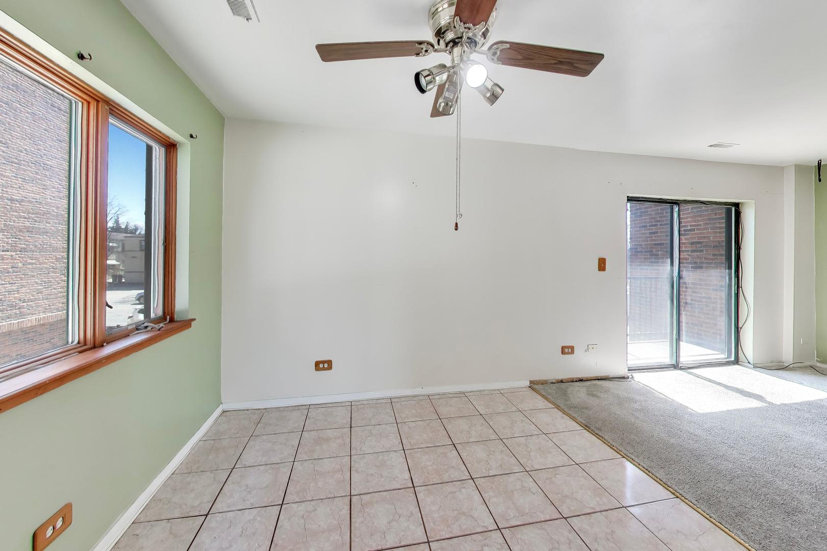 7908 W North Avenue 201c Property Photo 6