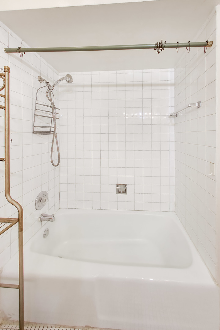 7908 W North Avenue 201c Property Photo 19