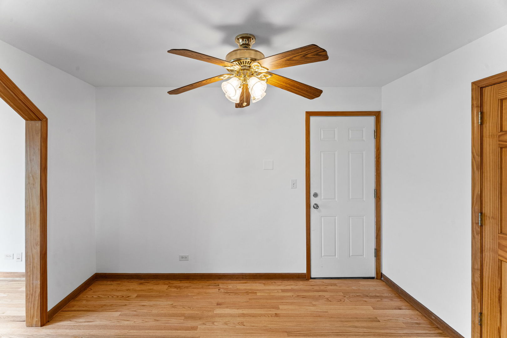 2429 Crystal Lane 2d Property Photo 4