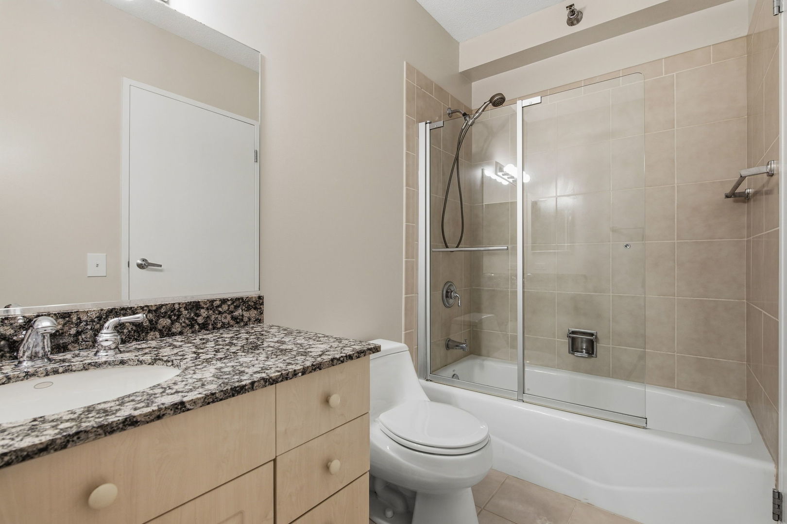 512 N Mcclurg Court 2402 Property Photo 14