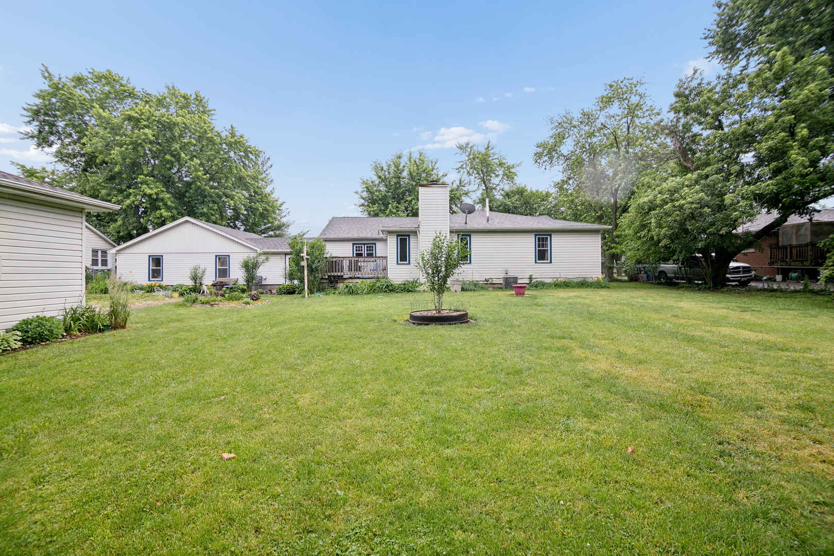 889 Armour Road Property Photo 14